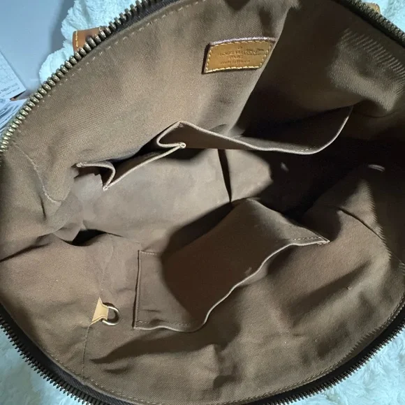 Louis Vuitton Tivoli GM Dark Brown Monogram Shoulder Bag - Picture 10 of 11